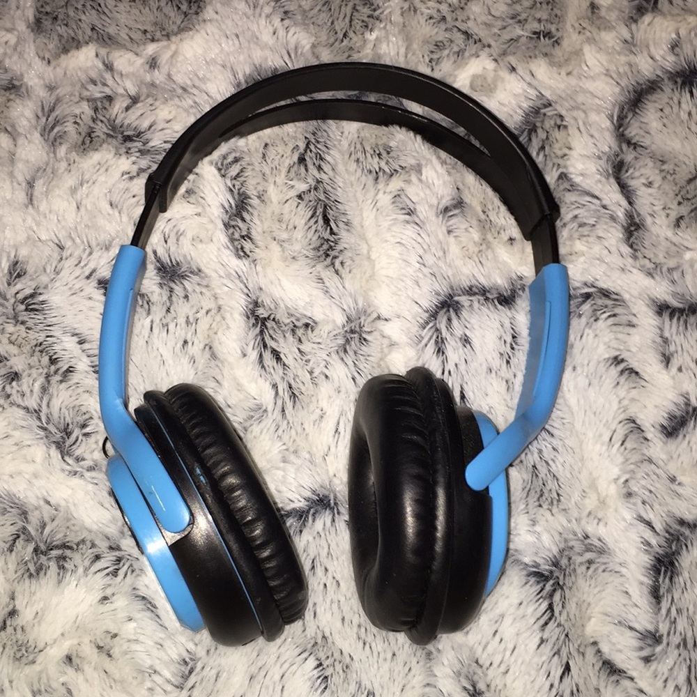 bluetooth earphones